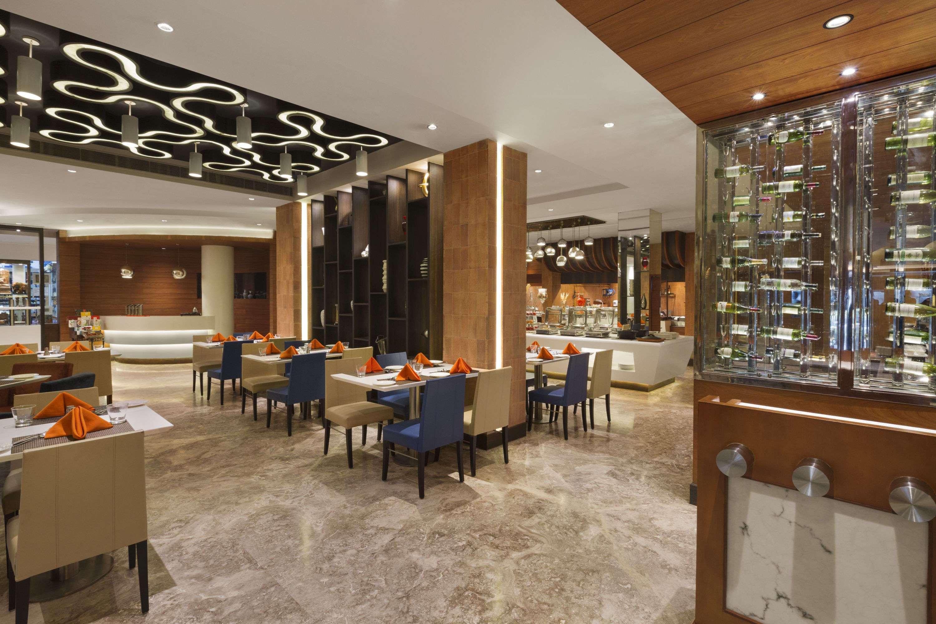 Ramada Plaza By Wyndham Jhv Hotel